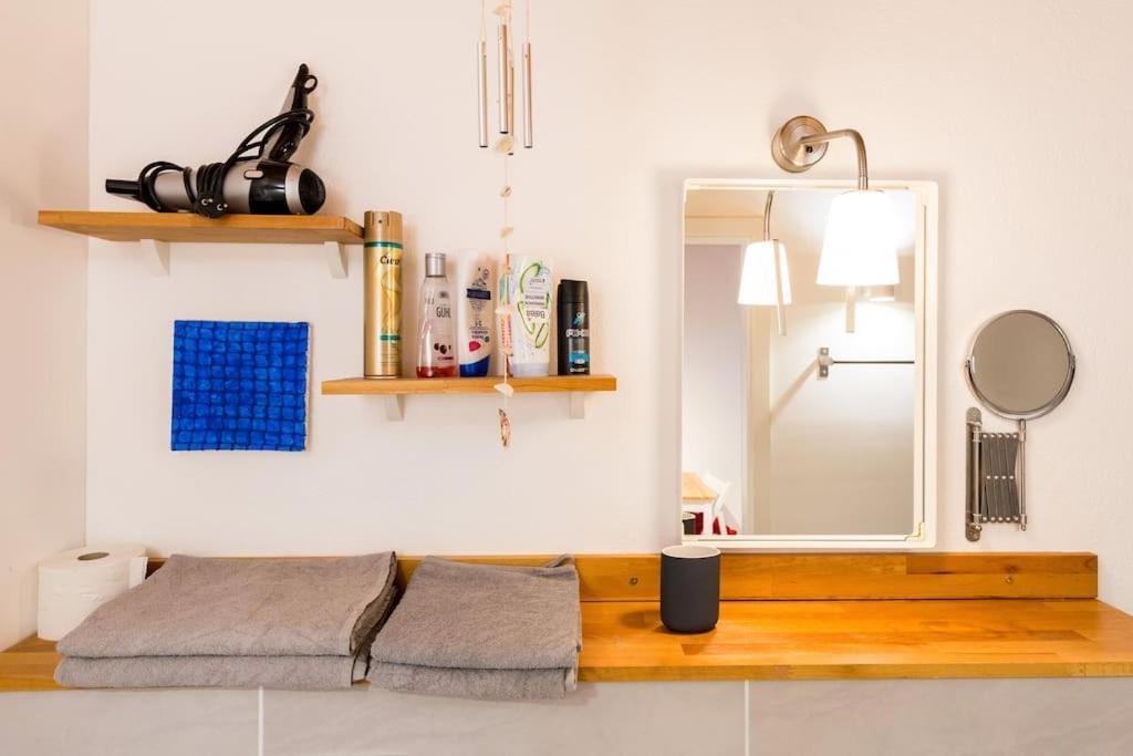 Apartment Wilhelmstr Fuer Bis Zu 3 Personen Brühl Екстериор снимка
